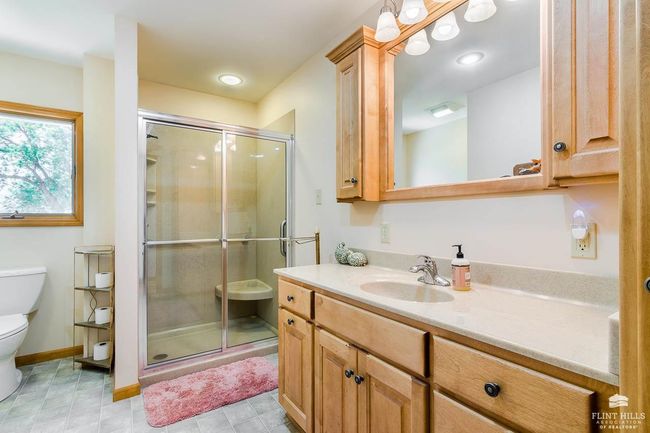 1505 Grandview Dr, House other with 3 bedrooms, 2 bathrooms and null parking in Wamego KS | Image 12