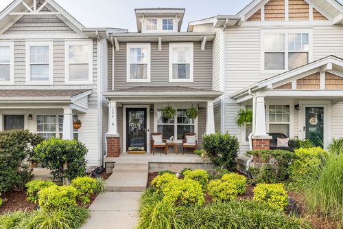 422 Flintlock Ct, Nashville, TN, 37217-3609 | Card Image
