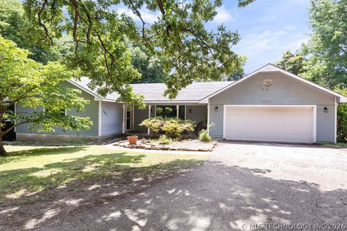 603 E Coppinger Ave, Fort Gibson, OK, 74434-8402 | Card Image