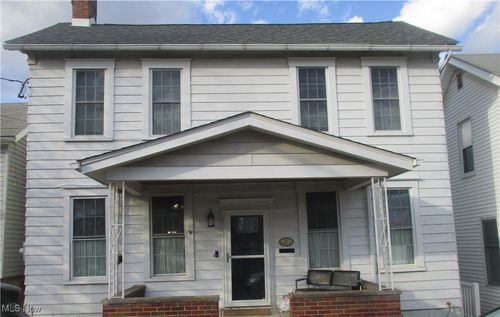 131 Cherry St, Barnesville, OH, 43713-1207 | Card Image