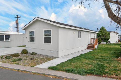 48 Nuclear Ln, Richland, WA, 99354 | Card Image