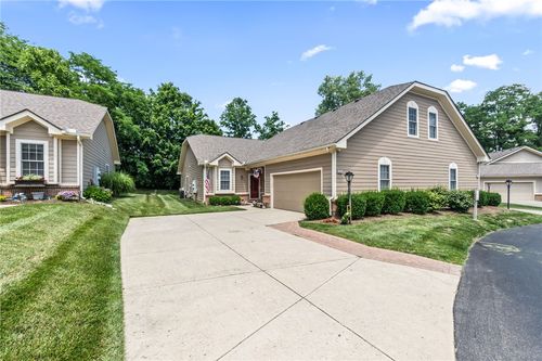 3378 Darbyshire Dr, Beavercreek, OH, 45440-3672 | Card Image
