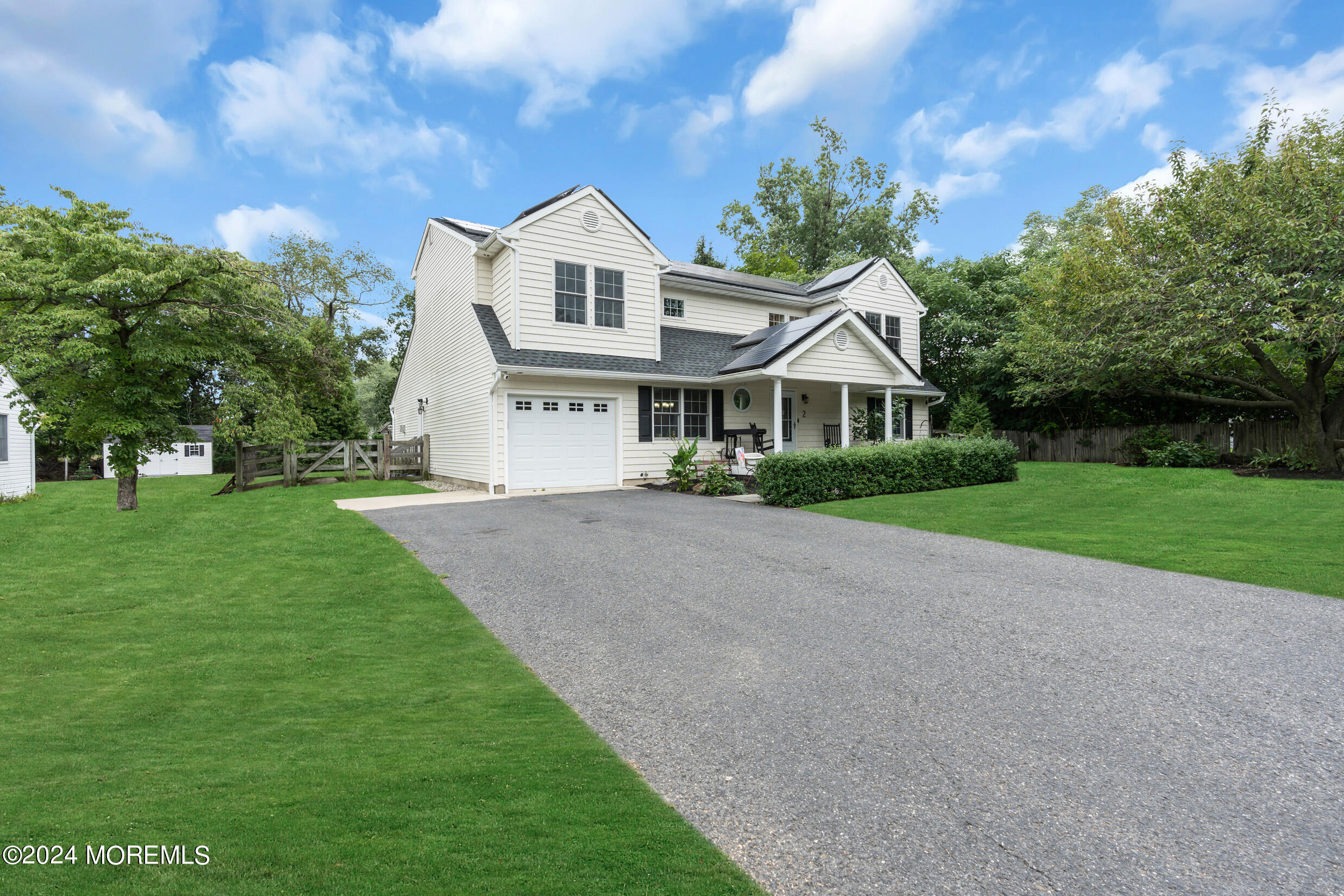 Grant St, Farmingdale, NJ 07727