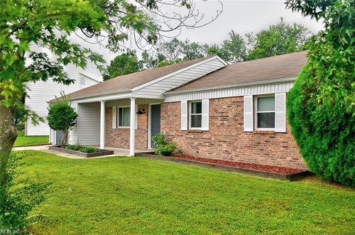 1093 Salisbury Dr, Virginia Beach, VA, 23453-3000 | Card Image