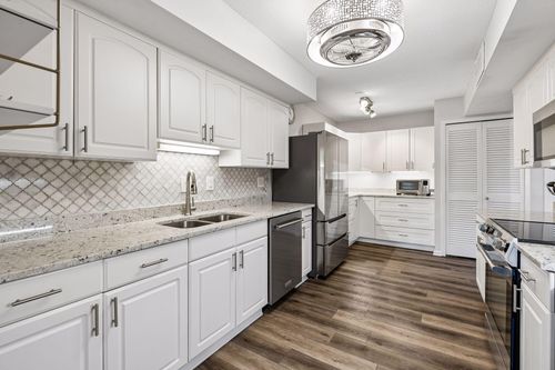 308-3412 Oak Ridge Rd, Minnetonka, MN, 55305-4565 | Card Image