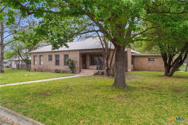208 5 Th St, House other with 4 bedrooms, 3 bathrooms and null parking in Lampasas TX | Image 40