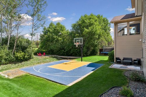 5216 102nd Trl N, Brooklyn Park, MN, 55443-2293 | Card Image