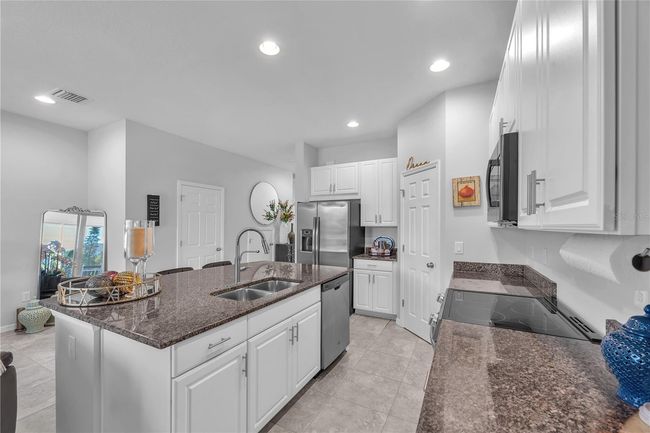 7124 Summer Holly Pl, Townhouse with 3 bedrooms, 3 bathrooms and null parking in RIVERVIEW FL | Image 8