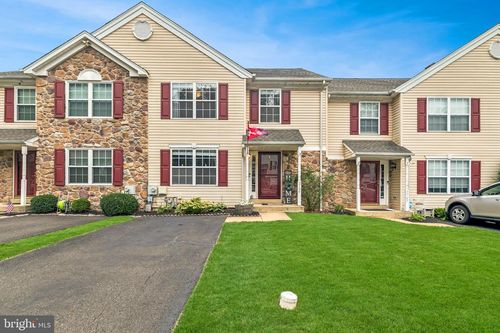 3769 Swetland Dr, DOYLESTOWN, PA, 18902-9081 | Card Image