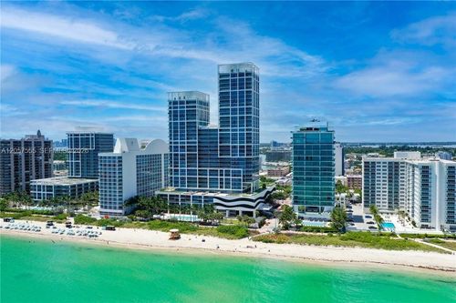 1020-door-1006-leal-6801 Collins Ave, Miami Beach, FL, 33141-3243 | Card Image