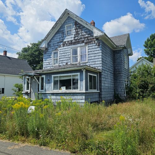6 Pine Street, East Millinocket, ME, 04430 | Card Image