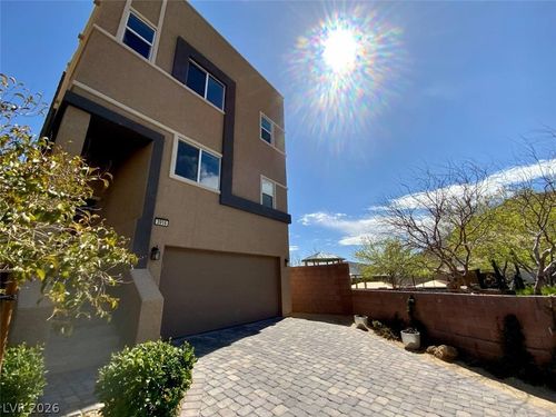 3916 Deluge Dr, Las Vegas, NV, 89129-6481 | Card Image