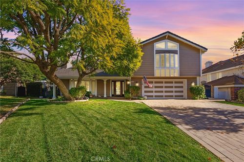 29665 Meadowmist Way, Agoura Hills, CA, 91301-4405 | Card Image