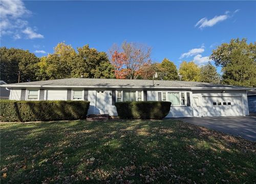 80 Downsview Dr, Gates, NY, 14606-3811 | Card Image