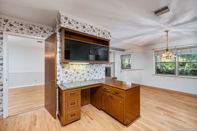 5645 Parkcrest Dr, House other with 4 bedrooms, 4 bathrooms and null parking in Windcrest TX | Image 11