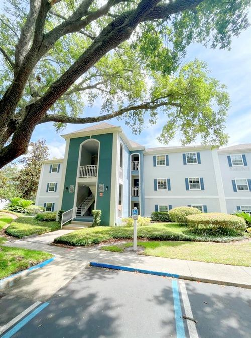 8203-8203 Olympia Ct, LONGWOOD, FL, 32779-6230 | Card Image