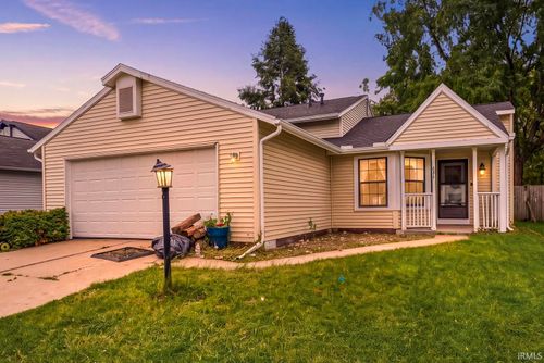 643 Conner Drive, Mishawaka, IN, 46544-5636 | Card Image