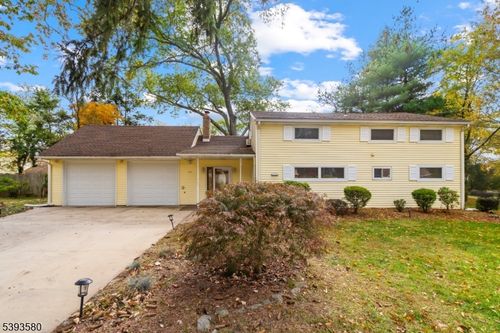 131 Woodland Rd, Piscataway, NJ, 08854-4221 | Card Image