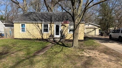 2970 Valley St, Norton Shores, MI, 49444-2326 | Card Image