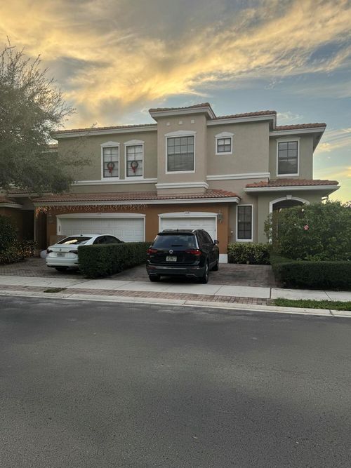 168 W Astor Cir, Delray Beach, FL, 33484-8148 | Card Image