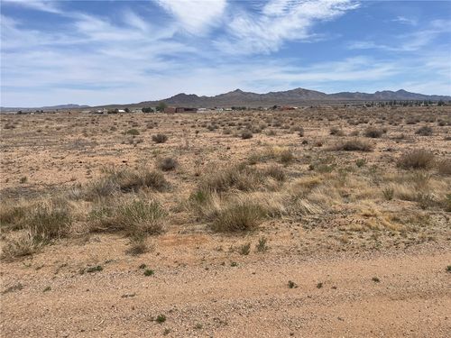 10212 N Concho Dr, Kingman, AZ, 86401 | Card Image