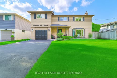 819 Srigley St, Newmarket, ON, L3Y1X9 | Card Image