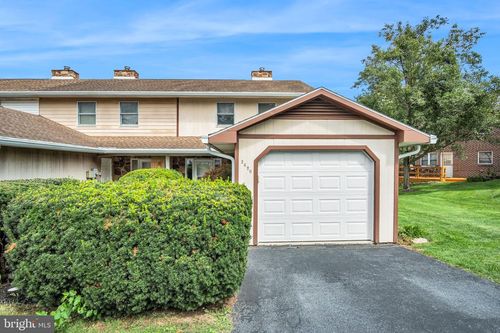 2620 Shingus Cir, Mechanicsburg, PA, 17055-6093 | Card Image