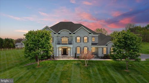 16064 Waterford Creek Cir, HAMILTON, VA, 20158-3333 | Card Image