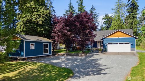 1586 Poplar Ln, Camano Island, WA, 98282-7628 | Card Image