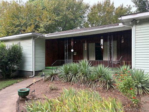 504 N D Ave, Cleveland, OK, 74020-2218 | Card Image