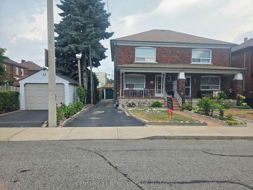 52 Frankdale Ave, East York, ON, M4J4A2 | Card Image