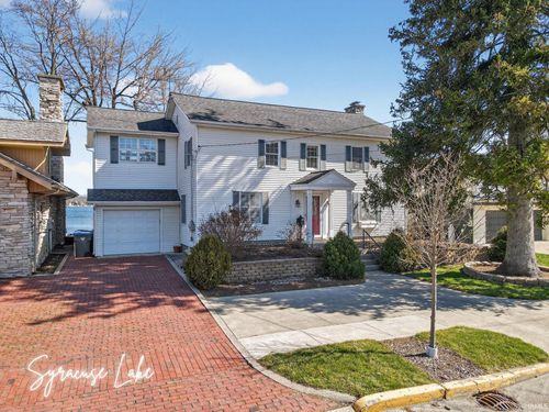 124 N Front St, Syracuse, IN, 46567-1306 | Card Image