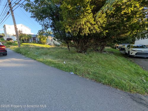 1338 E Elm St, Scranton, PA, 18505-3920 | Card Image