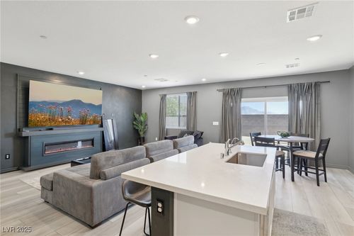9714 Harper Edge St, Las Vegas, NV, 89143-1423 | Card Image