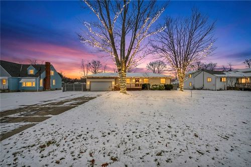 115 Briarleigh Dr, Brunswick, OH, 44212-1430 | Card Image