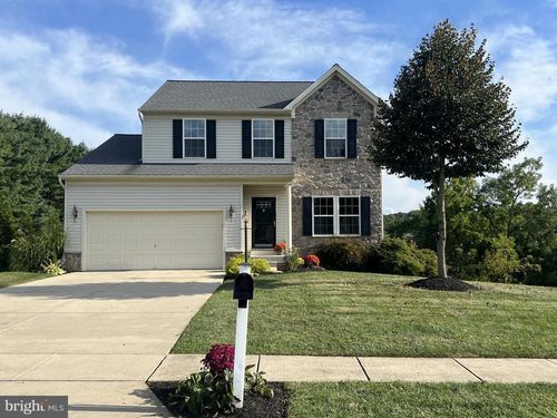 671 Sunglow Dr, SHREWSBURY, PA, 17361-3304 | Card Image