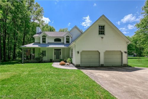 6658 Giddings Rd, Rootstown, OH, 44272-9766 | Card Image