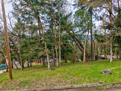 755 Plin St, Myrtle Creek, OR, 97457-9790 | Card Image