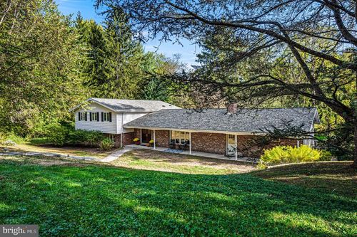 5 Buttonwood Way, ROSE VALLEY, PA, 19063-4208 | Card Image