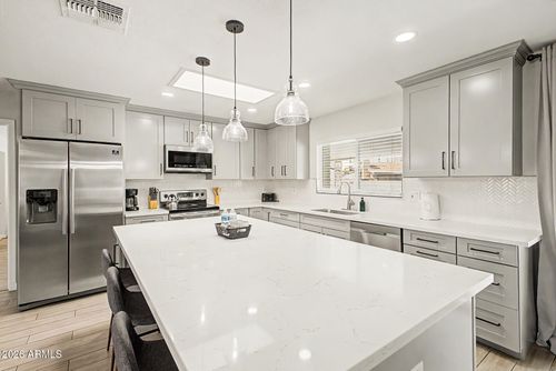 801 E Todd Dr, Tempe, AZ, 85283-4654 | Card Image