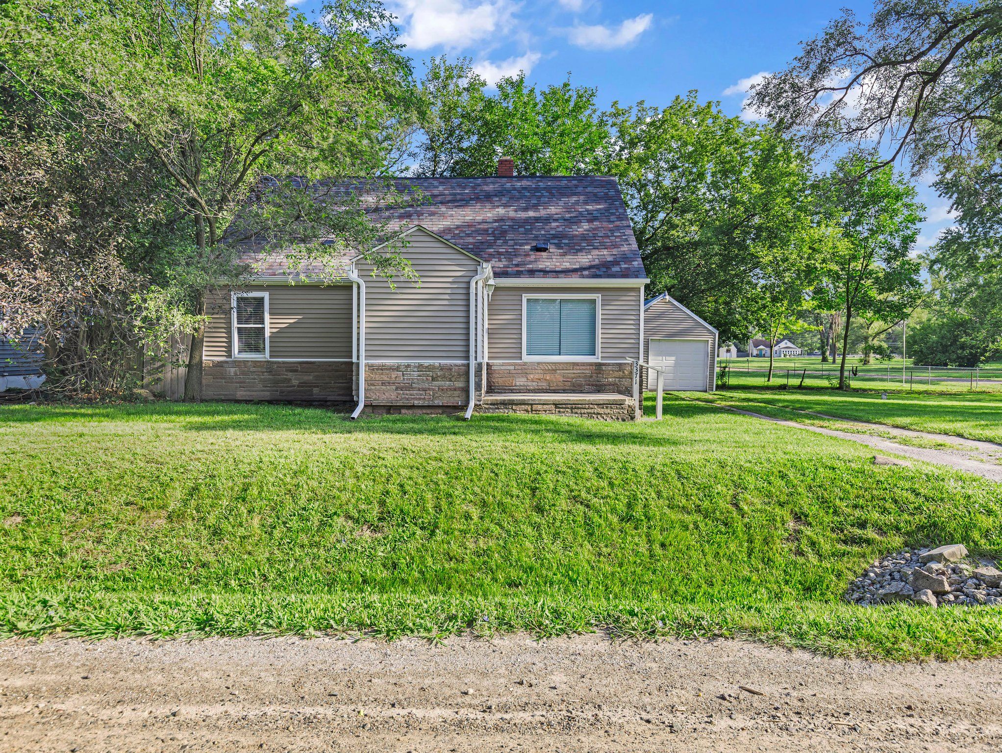Burroughs Ave, Burton, MI 48529