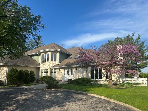 8301 Cambridge Ct, Downers Grove, IL, 60516-4927 | Card Image