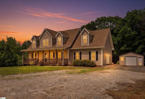 274 Circle Dr, Pendleton, SC, 29670-8871 | Card Image