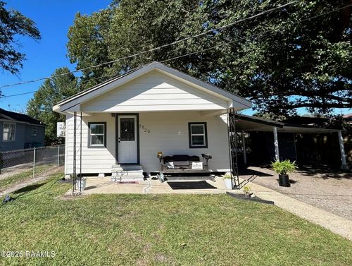 1820 Betty St, Eunice, LA, 70535-4220 | Card Image