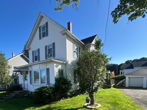 8 Maple St, Charlton, MA, 01507-1915 | Card Image