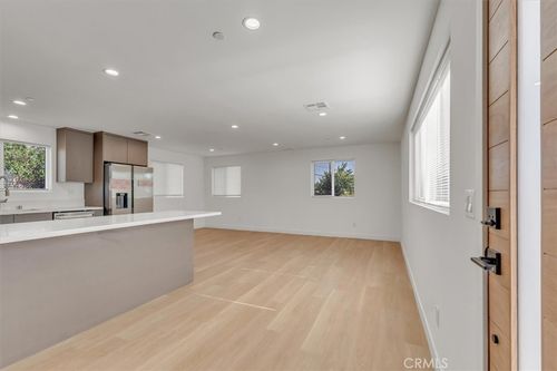 11526 Balboa Blvd, Granada Hills, CA, 91344 | Card Image