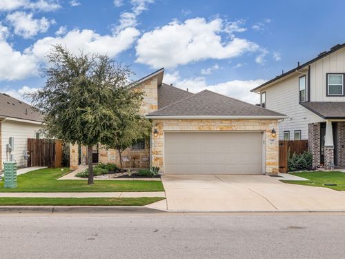 140 Winding Hollow Lane, Georgetown, TX, 78628 | Card Image