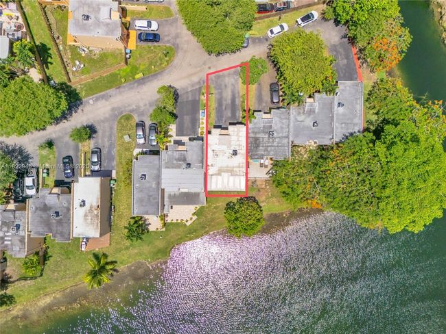 6728 Sw 140 Th Ct, Townhouse with 3 bedrooms, 3 bathrooms and null parking in Miami FL | Image 34
