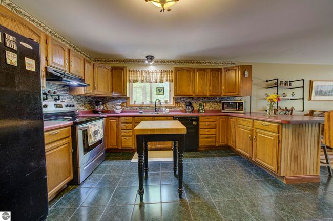 3721 W 18 Rd, House other with 4 bedrooms, 1 bathrooms and null parking in Mesick MI | Image 9