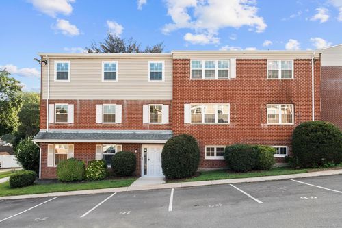 unit-42d-50 Greenhouse Rd, Bridgeport, CT, 06606-2156 | Card Image